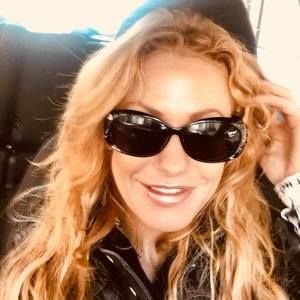 Meet your Posher, Monica